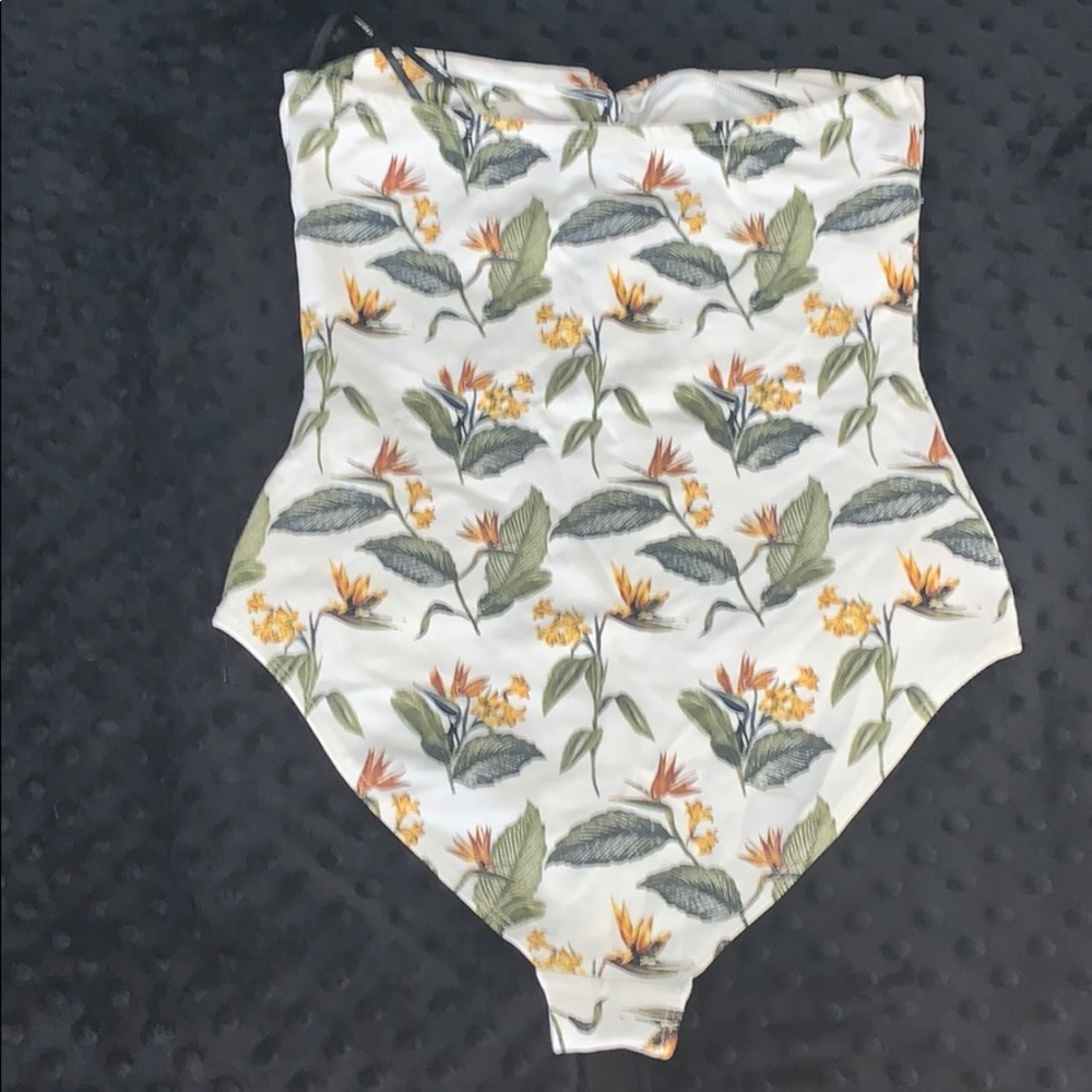 FOREVER 21 bodysuit 🍀🌼